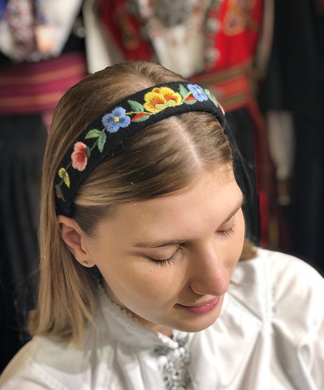 Hårbøyle Gudbrandsdalen svart