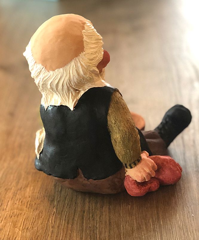 Midthun-nisse med grøtbolle