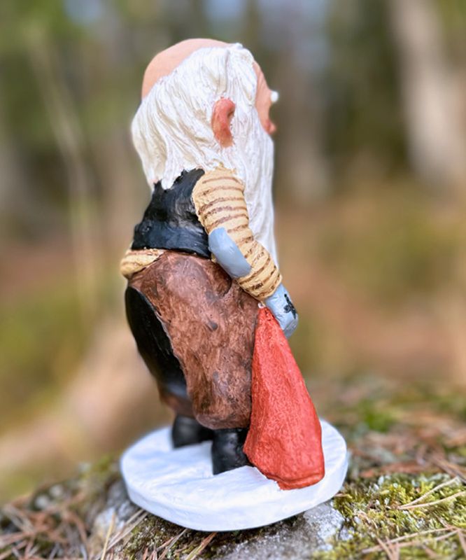 Midthun-nisse med lue